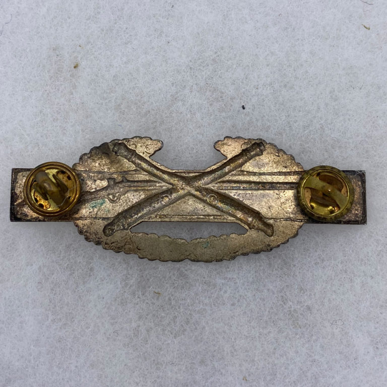 US PostWW2 US Combat Artillery Badge Theater Made Scarce Fitzkee