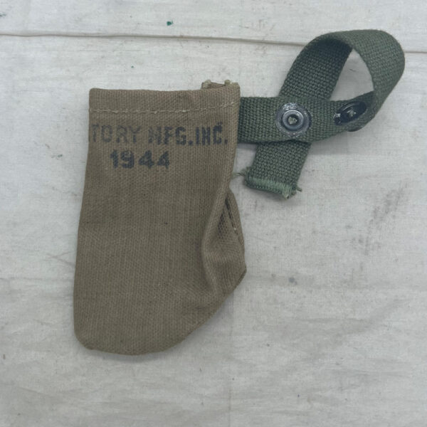 WW2 US Muzzle Cover Victory MFG 1944 - Image 2