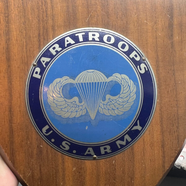 WW2 US Army Airborne Paratrooper Plaque - Image 2