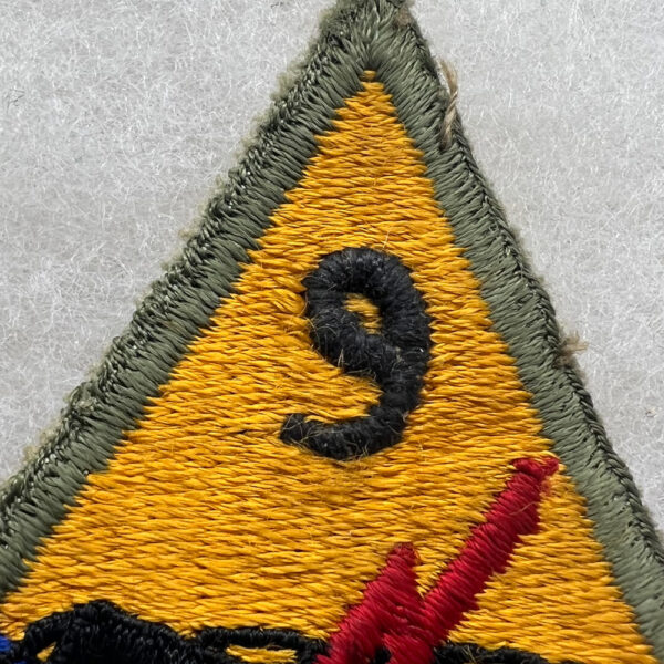 WW2 US Army 9th Armored Division Patch Hand Embroidered Number - Image 2