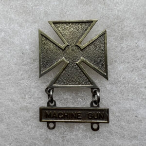 WW2 US Army Marksman Pin With Machine Gun Bar
