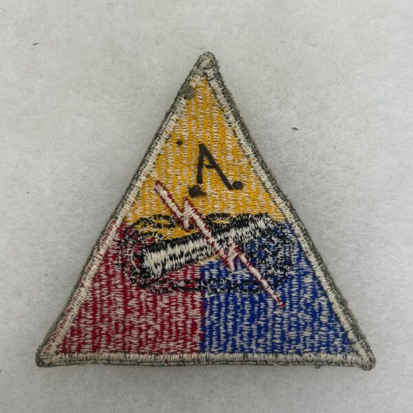 WW2 US Army 95th Armored Field Artillery Patch - Image 3