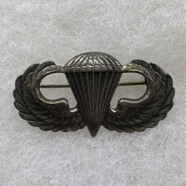 WW2 US Airborne Parachutist Jump Wing Sterling Pinback