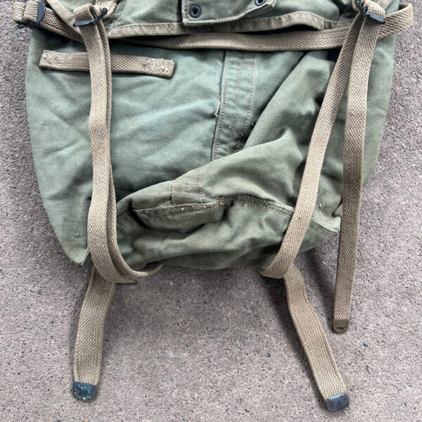 WW2 US Jungle Pack Backpack 1942 - Image 2