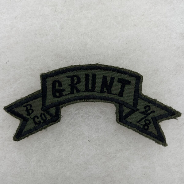 US Army B Company 2nd Battalion 8th Mechanized Infantry 4th Infantry Division Scroll Vietnamese Made