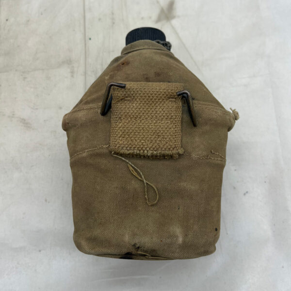 WW2 US Marine Corps Canteen 3rd Pattern Cover Complete - Image 2