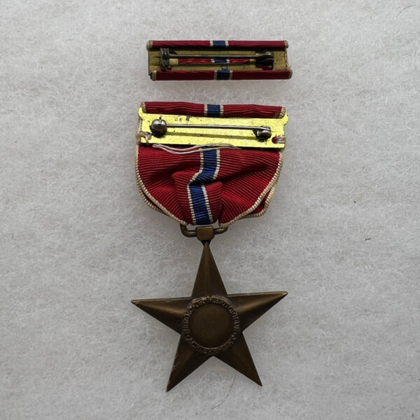 WW2 US Army Bronze Star Medal With Ribbon Bar - Image 2