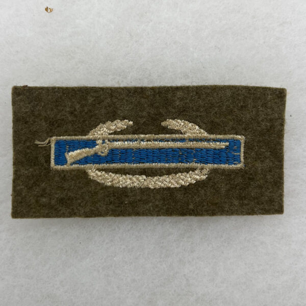 WW2 US Army Combat Infantry Badge Embroidered On Wool - Image 2