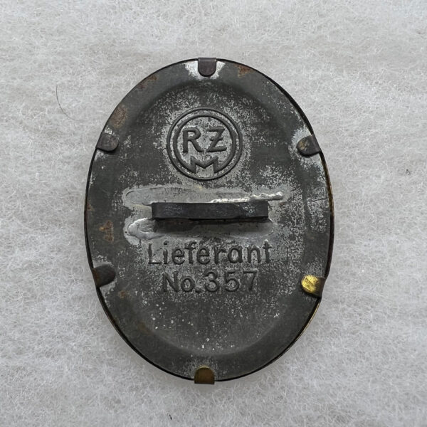 WW2 German DAF Cap Pin RZM - Image 2