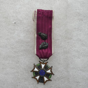 US Legion Of Merit Miniature Medal With 2 Oak Leaf Clusters