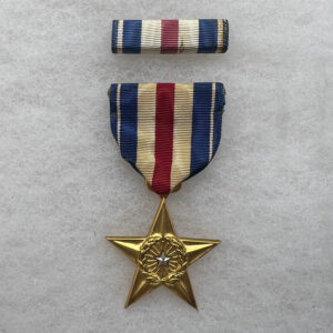 WW2 US Silver Star Medal With Ribbon Bar
