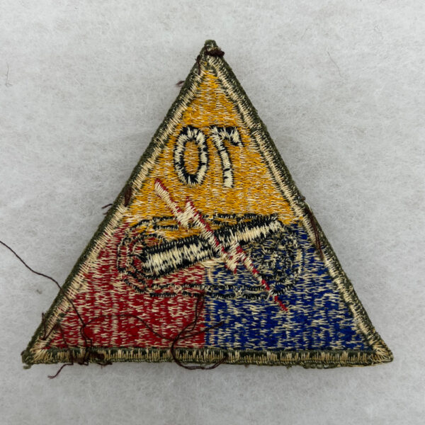 WW2 US Army 70th Tank Battalion Armored Triangle Patch Scarce - Image 2