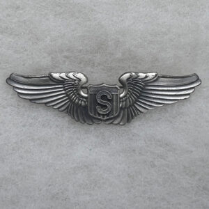 WW2 US Army Air Force Service Pilot Wing Pinback Gemsco 3 1/8 Inch