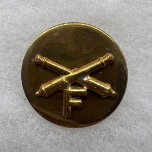 WW2 US Army Artillery F Battery Enlisted Collar Disk