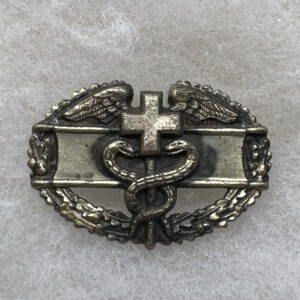 WW2 US Army Combat Medic Badge Pinback