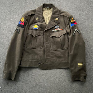 WW2 US Army 4th / 11th Armored Thunderbolt Combat Medic Uniform Bullion Tab