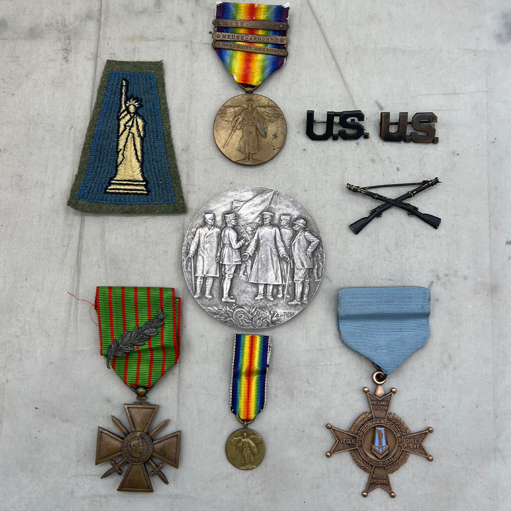 WW1 US Army 77th Infantry Division Major General Medal / Patch Grouping