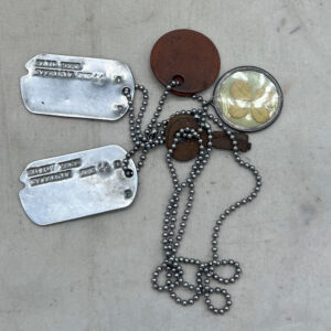 WW2 US Army 1st / 4th Infantry Division ETO Veteran Dog Tag Set With 4 Leaf Clover