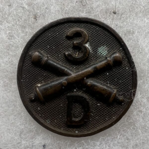 WW1 US Army 3rd Artillery Battery D Enlisted Collar Disk