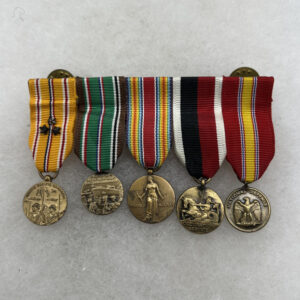 WW2 / 50s US Navy Miniature Medal Rack