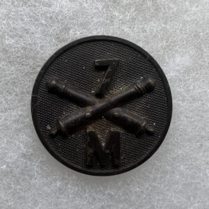 WW1 US Army 7th Artillery Battery M Enlisted Collar Disk