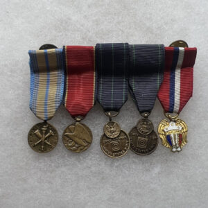 WW2 / 1950s US Navy Miniature Medal Rack