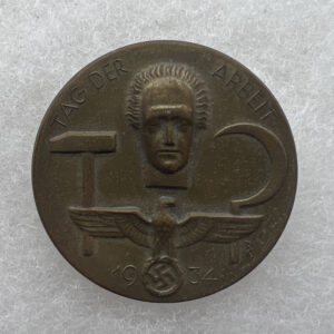 WW2 German Tag Der Arbeit Tinnie Pin 1934