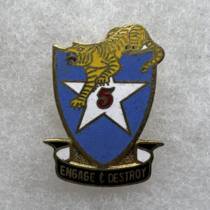US Army 5th Training Brigade DUI Japanese Made