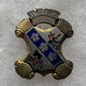 WW2 US Army 8th Infantry Regiment DUI Pinback NS Meyer