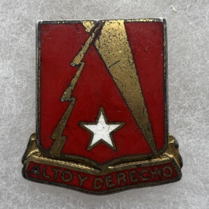 WW2 US Army 79th Anti Aircraft Artillery DUI Pinback Sterling