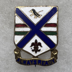 WW2 US Army 130th Infantry Regiment DUI Pinback