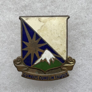 US Army 29th Quartermaster DUI Clutchback German Made