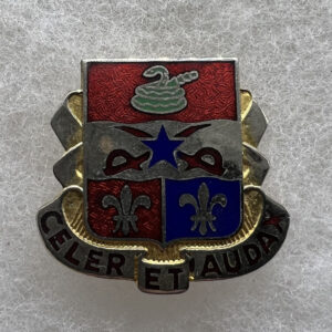 US Army 6th Artillery DUI German Made Clutchback