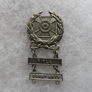 WW2 US Army Marksman Pin Coast Artillery / Rifle Bars