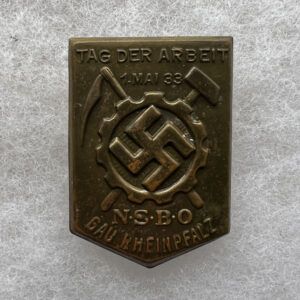 WW2 German DAF 1933 Tinnie Pin